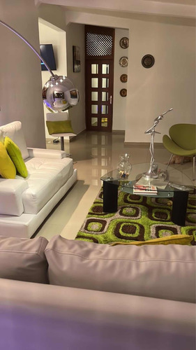Casa En Venta Remodelada En Colinas De Carrizal