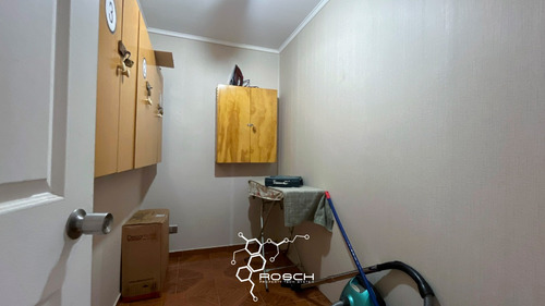 Amplia Casa Esquina, Impecable 4d/3b