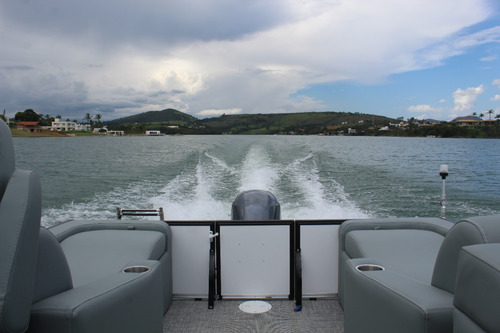 Lancha Ventura Pontoon 250 Zero V-cat Solara Fluvimar Vcat