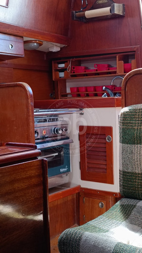 Pandora 32. Velero