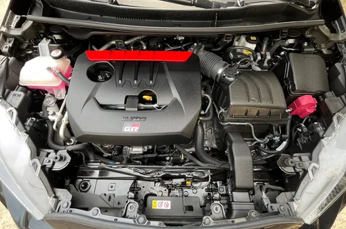 Yaris Gr 2022 Negro 257 Hp, 1,6t, Astos. Deport., R-17 4x4