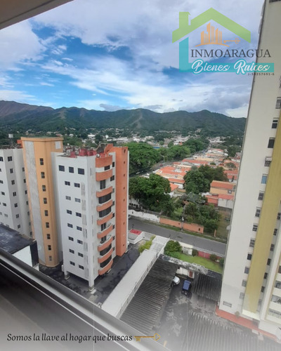 Apartamento En Venta Semiamoblado/urb. Andrés Bello/ Yp1390