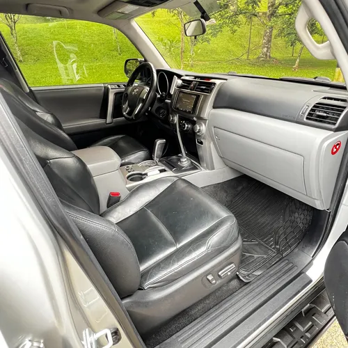 Toyota 4Runner 4.0 Sr5