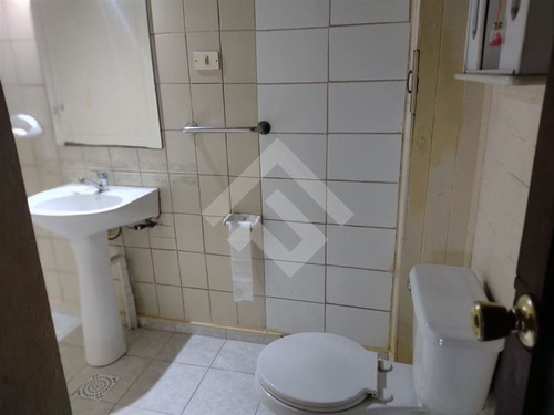 Casa En Venta De 5 Dorm. En Conchalí