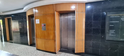 Imagen 4 de 7 de Oficina En Venta En Paseo El Parral Cód 137125 Adriana Oropeza