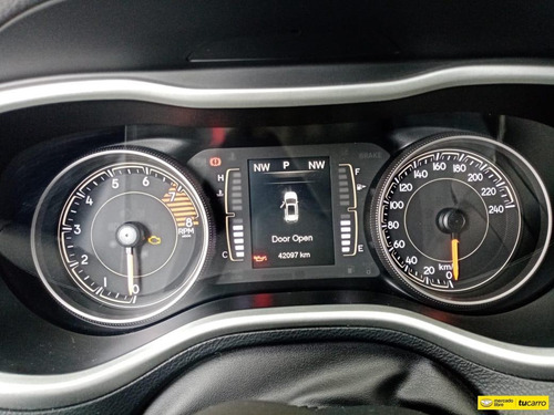 Jeep Cherokee 3.2 Longitude Plus