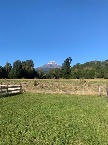 Casa En Venta De 2 Dorm. En Puerto Varas