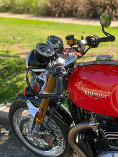 Triumph Thruxton R