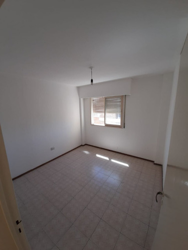 Imagen 4 de 12 de Zona Centro - Departamento En Piso Alto - 1 Dormitorio - Con Escritura - Córdoba Capital