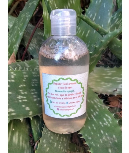 Agua Micelar 250ml 5en1 Limpia Humecta Tonific C/aloe-lavand
