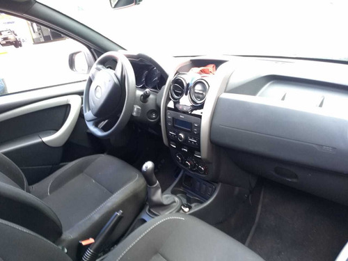 Renault Duster Expression (placa: 457)