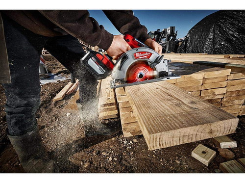 Sierra Circular Milwaukee M18 Fuel, 18 V, 15 A, 7-1/4 Pulgad