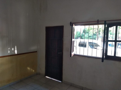 Imagen 5 de 14 de Departamento En Venta En Castelar Norte