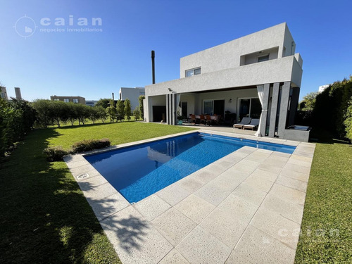 Imagen 1 de 27 de Alquiler De Hermosa Casa En Tipas, Nordelta
