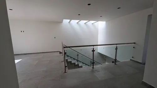 Casa En Venta En Zibatá, Club De Golf, 4 Recámaras, 3 Baños, 3 Estacionamientos