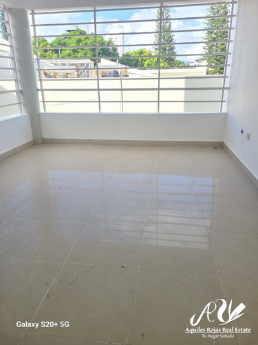 Apartamento En Reparto Universitario