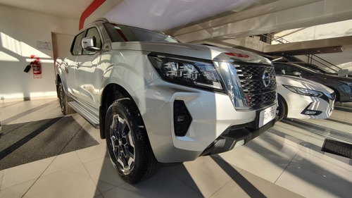 Imagen 17 de 25 de Nissan Frontier Xe 4x4 Manual 2022