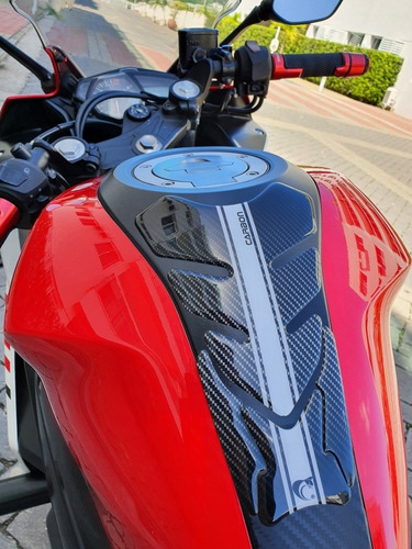 Yamaha R3