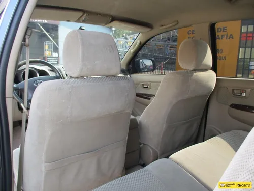 Toyota Fortuner Sr5 4x2 2700cc At Aa