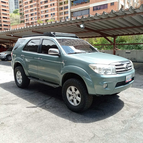Toyota Fortuner 4x4