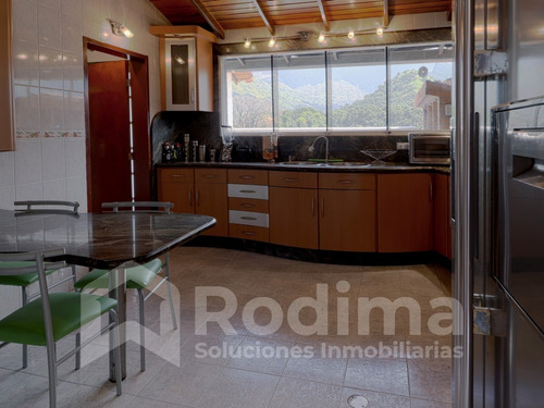 Apartamento En El Limón, Avenida Principal
