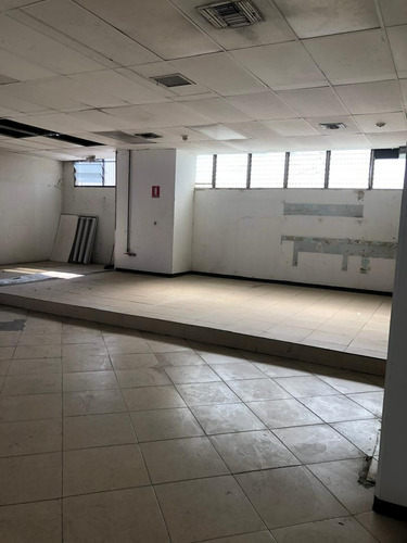 Alquiler De Planta. En Los Ruices Sur Cerca De Dhl