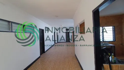 Apartamento En Arriendo En Pueblo Nuevo. Cod A16394