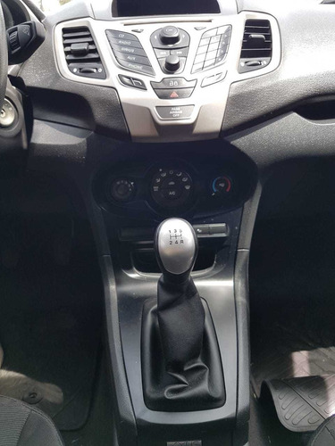 Ford Fiesta Kinetic Design Titanium 1.6 Cingolani