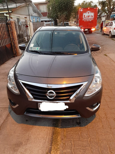 Nissan Versa Full