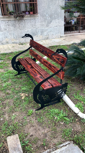 Hermoso Banco De Jardin Cisne Para Tres Personas