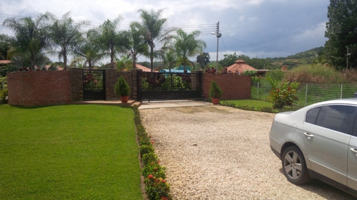 Lic. Olivia Ramos En Venta Hermosa Casa De Campo Con Piscina- Urb. Safari Carabobo, Tocuyito