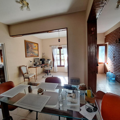 Vende Casa En Congreso Y Allan Kardec, Santa Rosa La Pampa