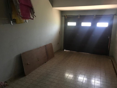 Venta Chalet 4 Amb En Constitución Con Parque - Excelente Entorno (toma Permuta Por Depto En Edificio Moderno)
