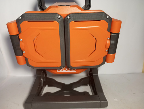 Ridgid Lámpara De Trabajo 18v Panel Led Híbrido R8698 (Usado)