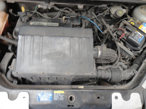 Ford Fiesta 1.6 Ambiente Mp3