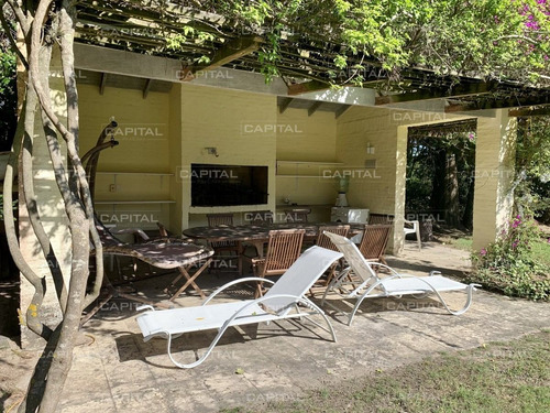 Buena Casa En San Rafael De Cuatro Dormitorios Con Pisicina-ref:30054