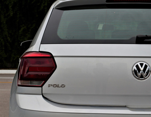 Imagem 5 de 13 de Volkswagen Polo 1.0 Flex Mec