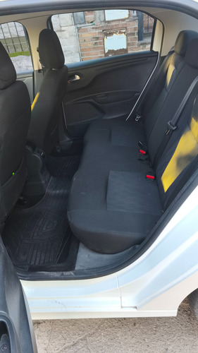 Citroën C-Elysée 1.6 Feel Hdi 92