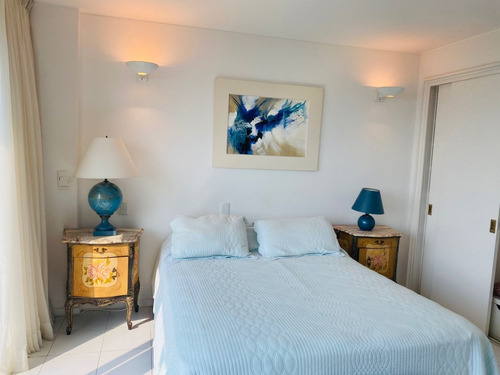 Apartamento En Venta De 4 Dormitorios En Península