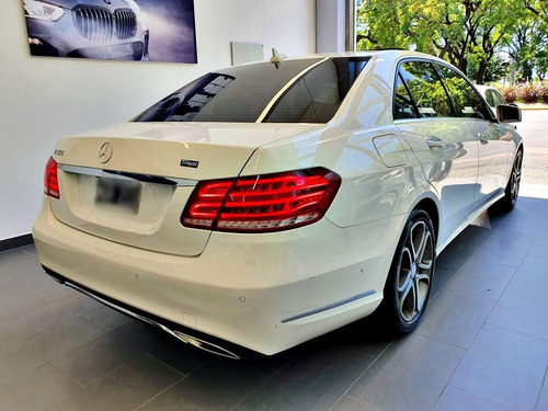 Imagen 4 de 9 de Mercedes Benz E 350