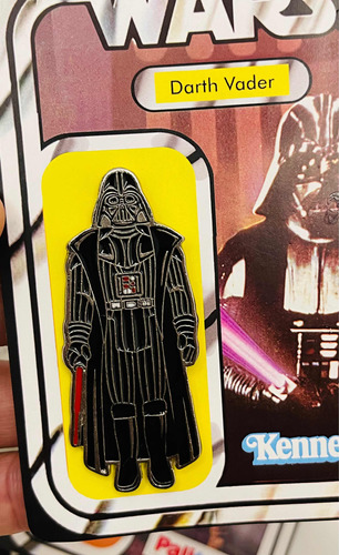 Star Wars Enamel Pin Darth Vader Metálico Kennerd Pintoys