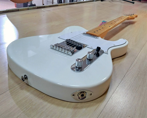 Imagem 3 de 9 de Guitarra Tagima Telecaster New Tw55 Wh Woodstock Series