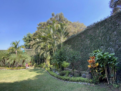 Casa En Fraccionamiento En Tabachines, Cuernavaca, Morelos - Lpi-5-fr