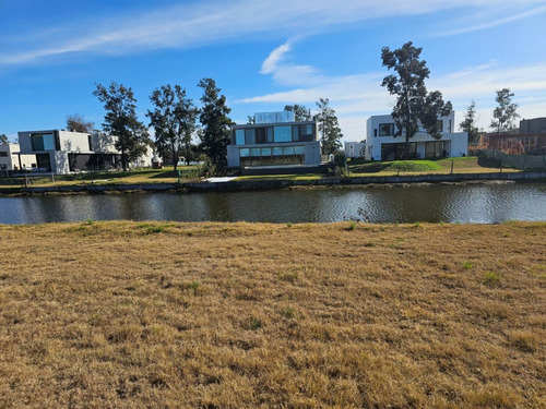 Venta Lote Laguna Grande Al Agua