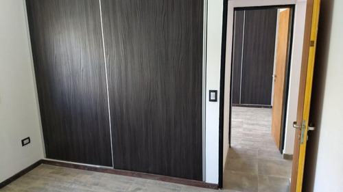 Hermoso Duplex En Villa Allende - 2 Dormitorios - Cochera Y Terreno Amplio - Barrio Español