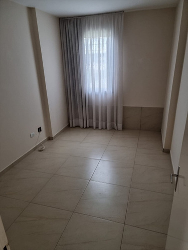 Imagem 6 de 23 de Vendo Apto Com 1 Quarto E Garden Suspenso No Bairro Portão.