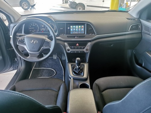 Hyundai Elantra 1.8 Gls 2016