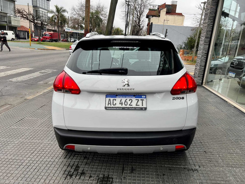 Imagen 6 de 12 de Peugeot 2008 2018 1.6 Allure