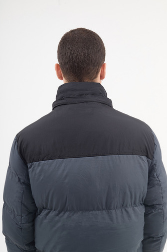 Campera Capucha Removible Vart Esteroids Gris Oscuro