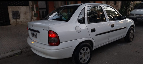 Chevrolet Corsa 1.6 Gl